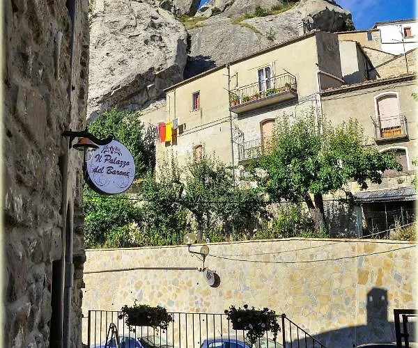 Il Palazzo Del Barone - Stanza Dei Maiorana 招待所 皮耶特拉佩尔托萨