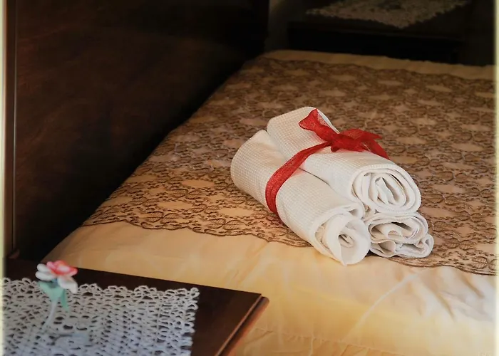 Il Palazzo Del Barone - Stanza Dei Maiorana 招待所 皮耶特拉佩尔托萨