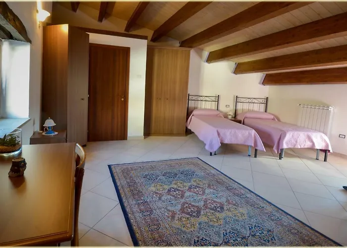 招待所 Il Palazzo Del Barone - Stanza Dei Maiorana 皮耶特拉佩尔托萨